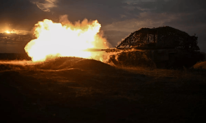 普京官宅遇袭后，王毅外长告示全世界，用10个字定义中俄现状