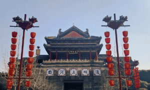 横店评论区沦陷！回应表明不会取消跟韩合作，惹怒网友遭疯狂投诉