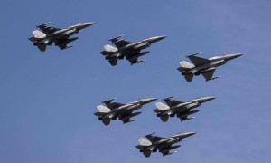 13线全面开火，泰柬冲突最大输家诞生，特朗普将致电阿努廷，中方终于发声了！