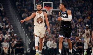 原创 
            库三疯31分再现控分名场面 反跑挑篮球感已近无敌