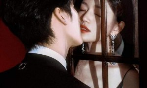 狙击蝴蝶拿捏姐弟恋，42岁陈妍希离婚后活成少女，你羡慕吗？