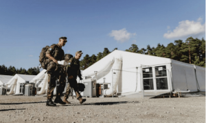 普京被做局了？美乌提出新的和平协议，俄罗斯若不接受，80万大军即将入场！