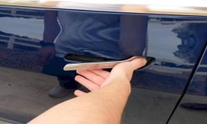 消息称特斯拉电动车门过去十年导致美国15人葬身火海