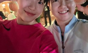 是对手也是朋友！申裕斌晒与孙颖莎合影 两人笑容灿烂