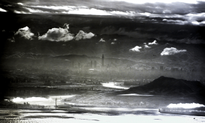 凌晨3点屏东以南发生激烈对峙，052D不顾阻扰，强行压向台护卫舰！