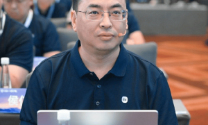 小米人事重大调整，中国区总裁亲自下场“抓业绩”！